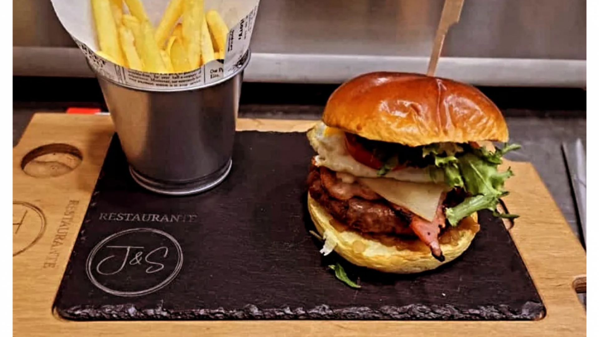 CAFETERÍA-RESTAURANTE J&S 