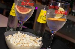 Cosmopolitan Coffee-Cocktail Lounge