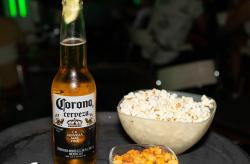 Cosmopolitan Coffee-Cocktail Lounge